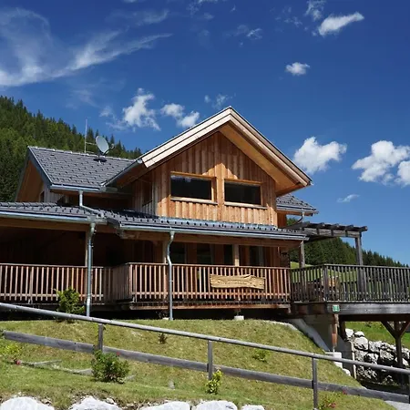 Luxus Murmeltierhuette *